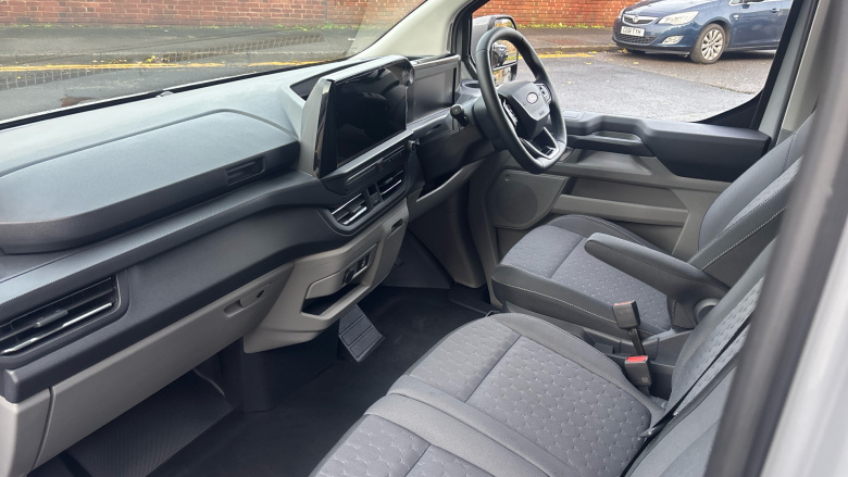 Ford Transit Custom E-320 L1 Rwd 100kW 65kWh H1 Van Limited Auto